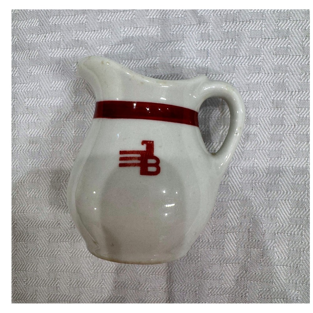 Buffalo China Bismarck Hotel Creamer Pitcher White Red Chicago Vintage 3in Cafe